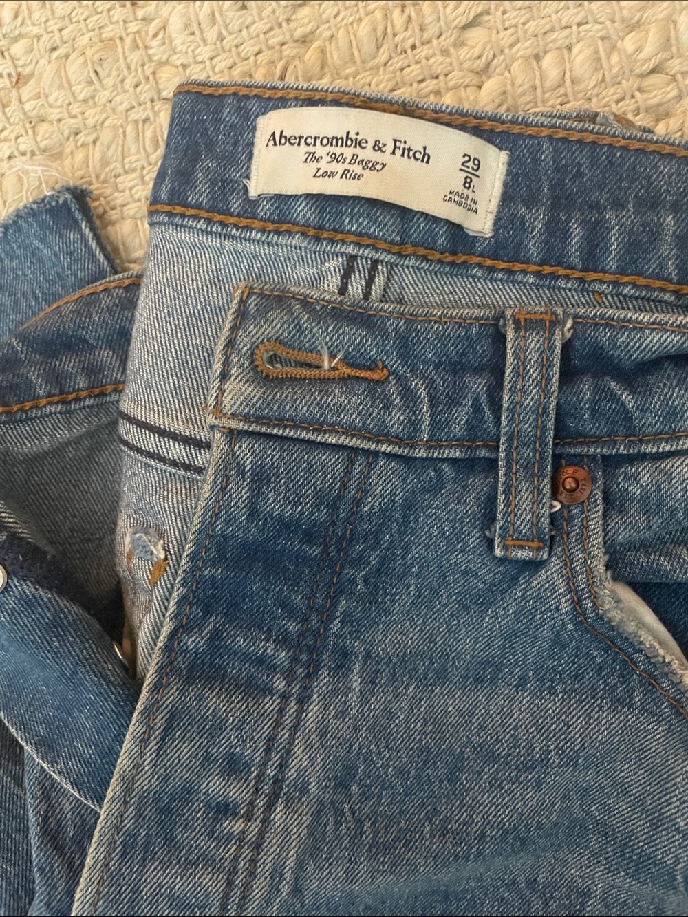 Abercrombie & Fitch 90’s Baggy Low Rise Light Blue Denim Jeans